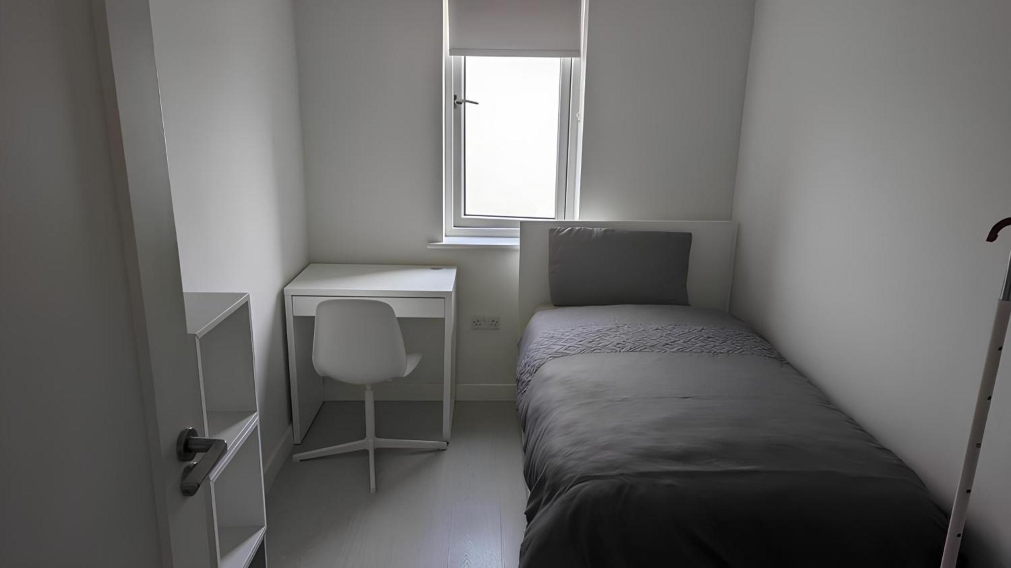 New House, Private Rooms In A Peaceful Neighborhood Dublin Ngoại thất bức ảnh